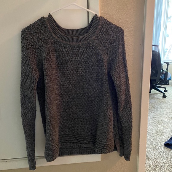 Knit sweater - Picture 1 of 2